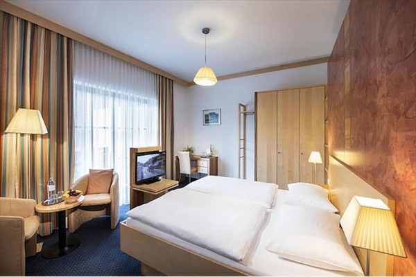 zur_klause_bad_hall_850051545_100322_34480_19.JPG